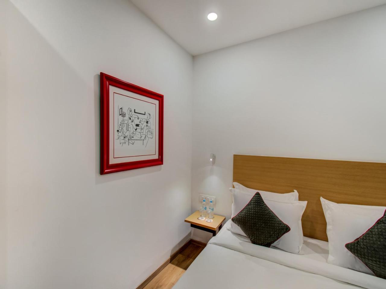 Oyo Townhouse 66 Nagpur Station Ca Road Hotel Kültér fotó