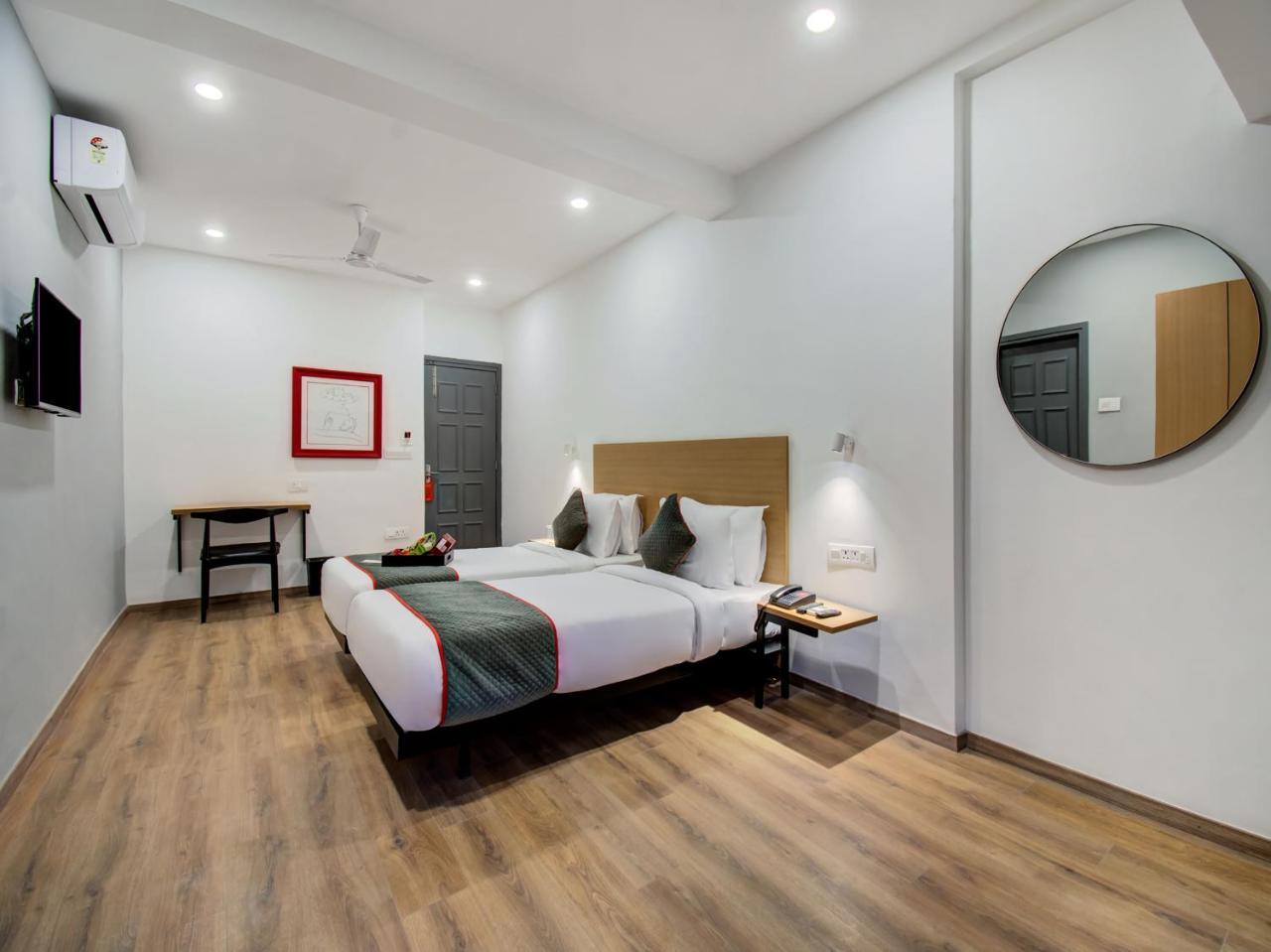 Oyo Townhouse 66 Nagpur Station Ca Road Hotel Kültér fotó