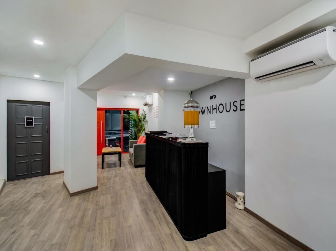 Oyo Townhouse 66 Nagpur Station Ca Road Hotel Kültér fotó